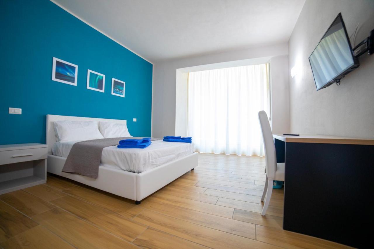 Aurora Bed And Breakfast Ciro Marina Exterior photo